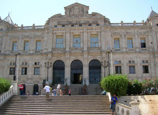 MAIRIE -CITY HALL