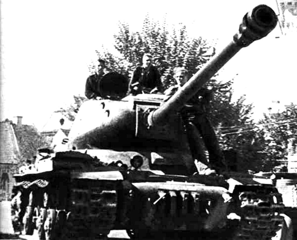 war_soviet_IS2 122_1944